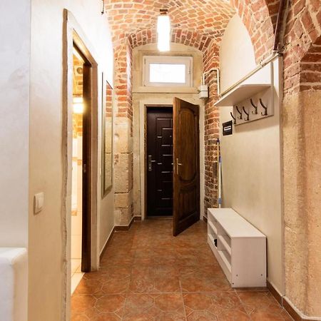 Spirit Of Old Lviv Apartment Main Square Екстериор снимка