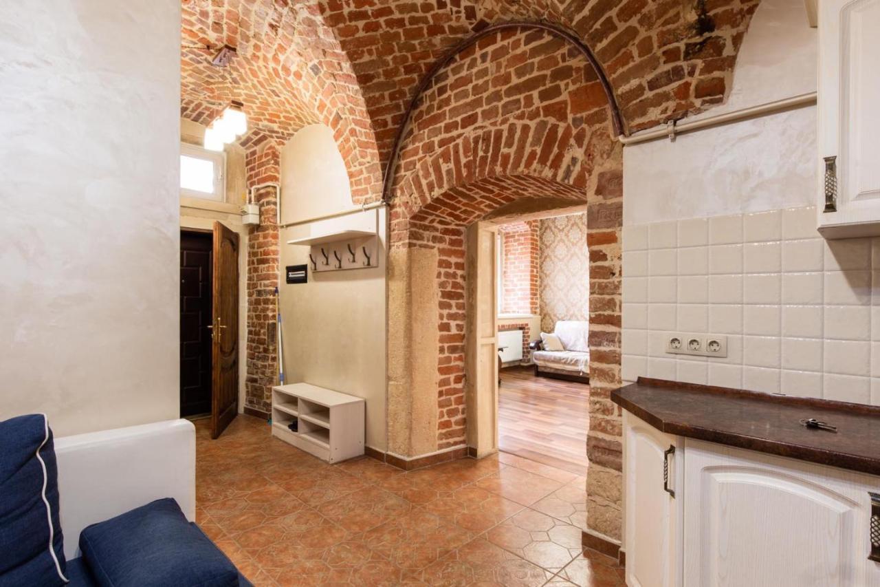 Spirit Of Old Lviv Apartment Main Square Екстериор снимка
