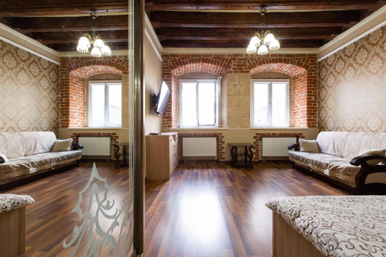 Spirit Of Old Lviv Apartment Main Square Екстериор снимка